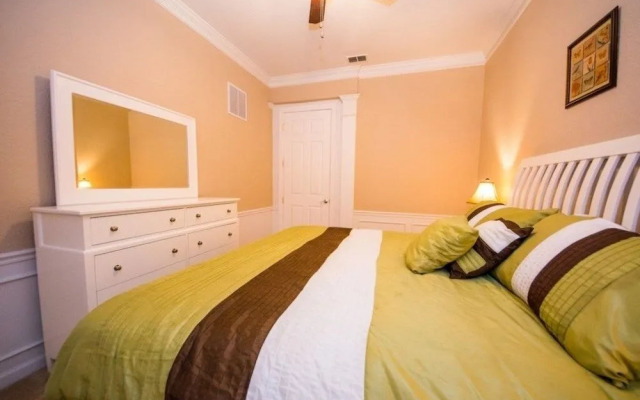 H2u - Olive - Vc4804 4 Bedroom Apts by Redawning
