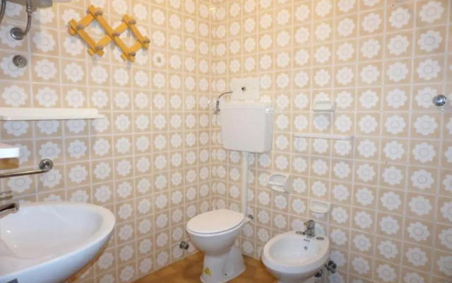 Comfortable Flat for Four-beahost