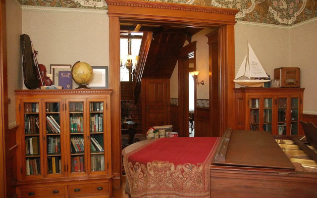 The Grand Anne Bed and Breakfast