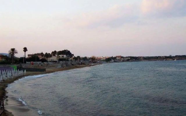 1st Floor Apartment in Villa Falari Near the