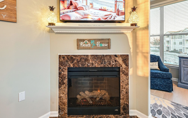 Bay-n-beach! Comfy Coastal Condo in Lewes!