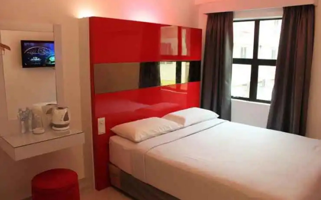 Time 2 Hotel Kuchai Lama