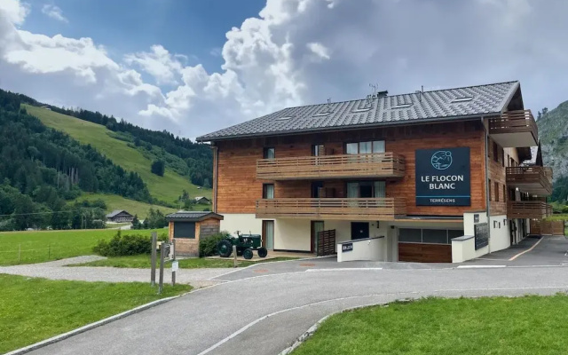 Apartment in La Chapelle Near Ski Lift