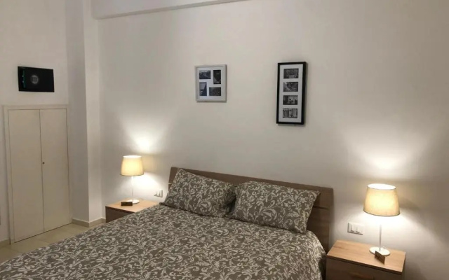 Suite 999