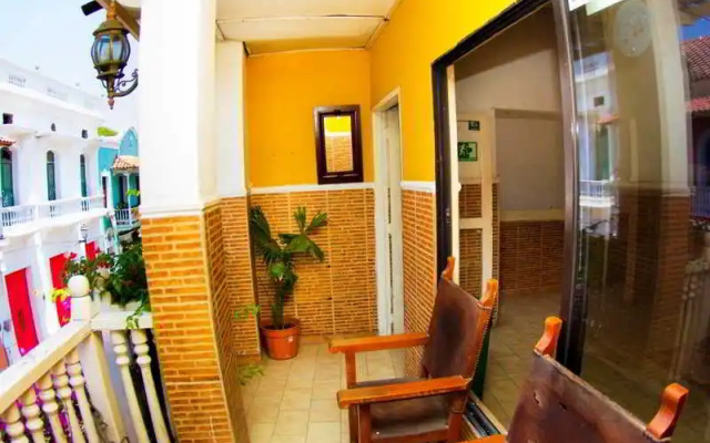 Media Luna Hostel Cartagena