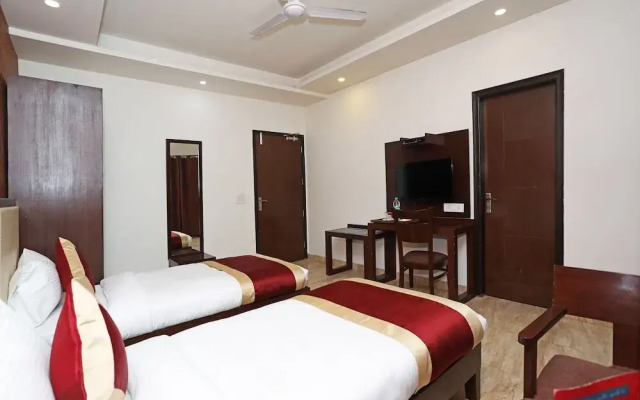Hotel Tulip Suites By OYO Rooms