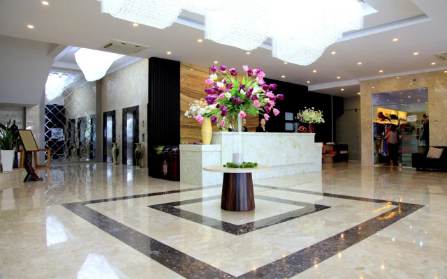 The Light Hotel & Spa