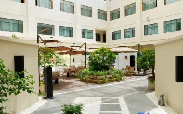 Atour Hotel Lhasa the Potala Palace Plaza Beijing Middle Road