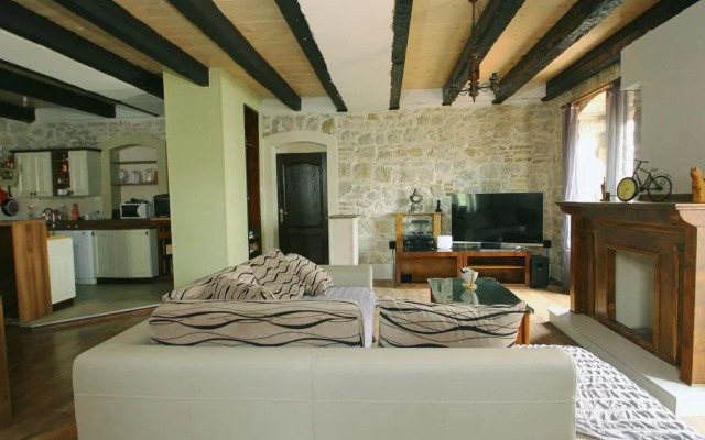 Apartment Vlado next to the beach