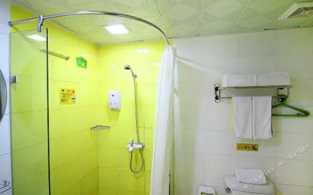 Homeinn Hotel (Liyang High-Speed Railway Station Wanda Plaza)