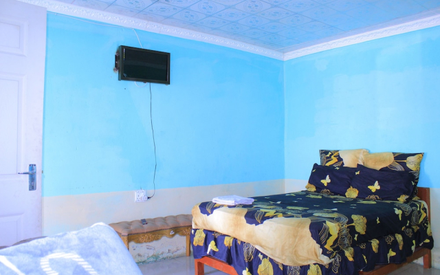Equatorial Guesthouse