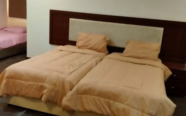 hotel ghusun