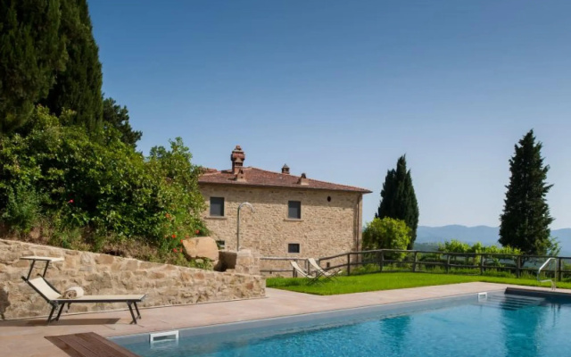 Sleeps: 12 (6 bedrooms, 6 bathrooms) 450 m2. Private garden and the pool (5x12 mts – 1,30mts depth),-VILLA LEOPOLDINA