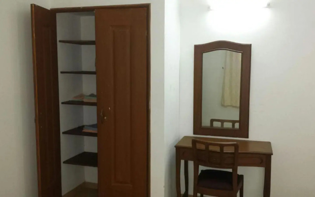 Hillview Apartment