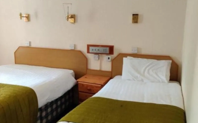 Inglewood Palm Hotel