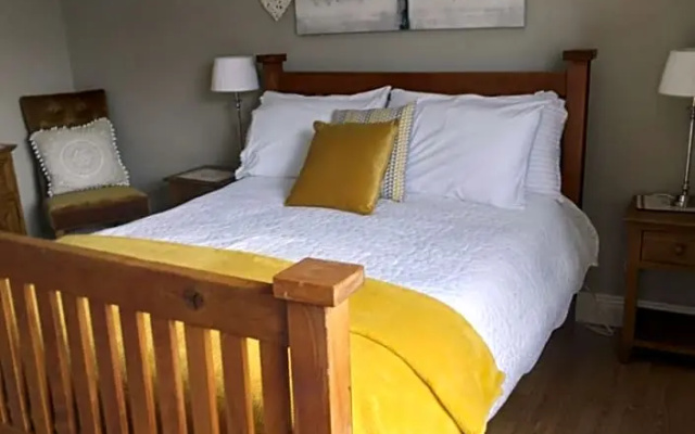 Tess's Guest House R95K6N1 This Property is unsuitable for children under 12 years old
