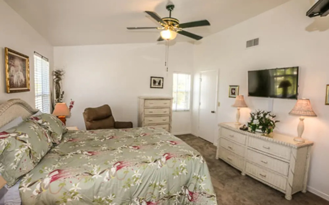5211 Avenida Pescadora