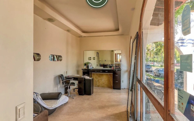 2 BR Condo in Hotel - Beach - Pools - Kids Club