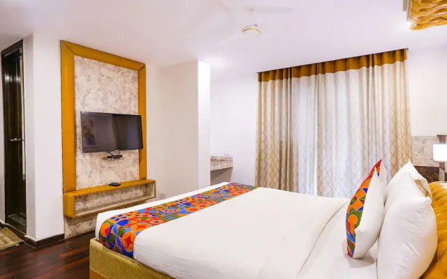 Fabhotel Wr Grand