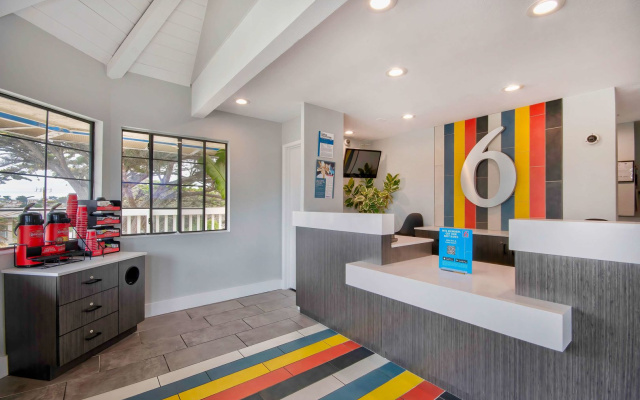 Motel 6 Marina, CA - Monterey