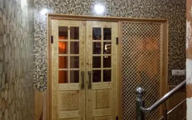 Hotel Kashmir Inn