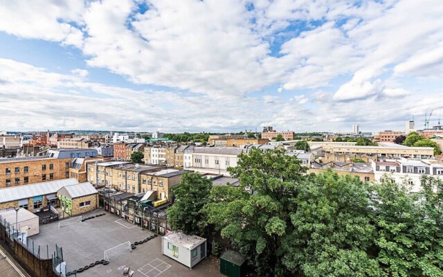 Отель Magnificent and centrally located flat Лондон