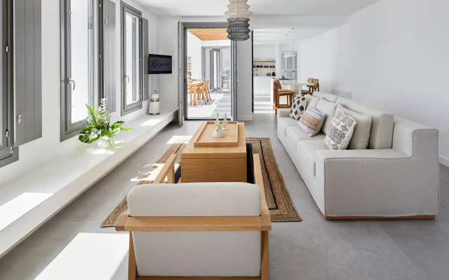 Kamini Santorini Luxury Villas