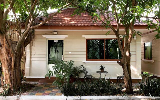 Отель Daunkeo Guesthouse вид на фасад