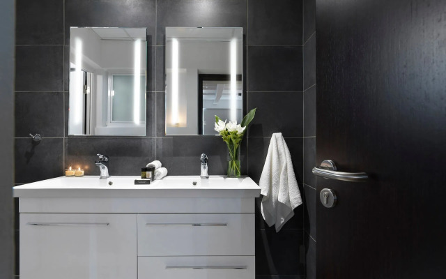 Aria Acropolis Suites