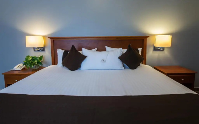 Del Marqués Hotel and Suites