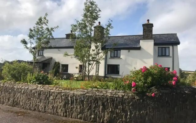Old Farmhouse With Stunning Views