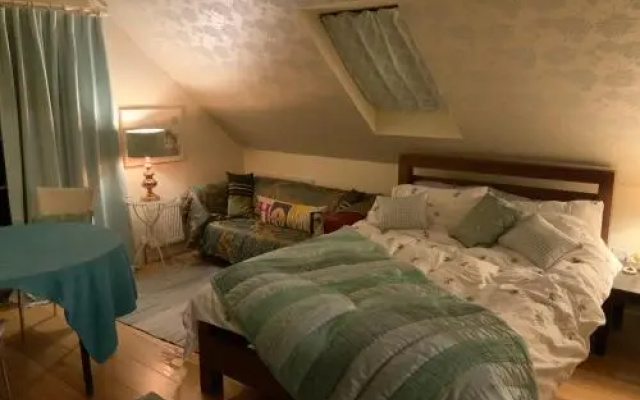 Hurstbourne Bed And Breakfast