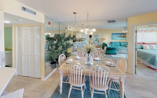Summer House 101 A