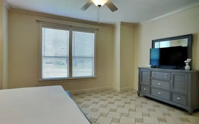 Corner Castle by Southern Vacation Rentals