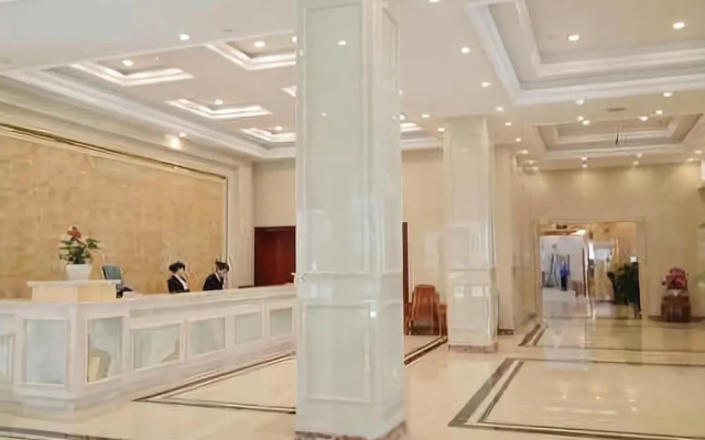 Huamao Hotel