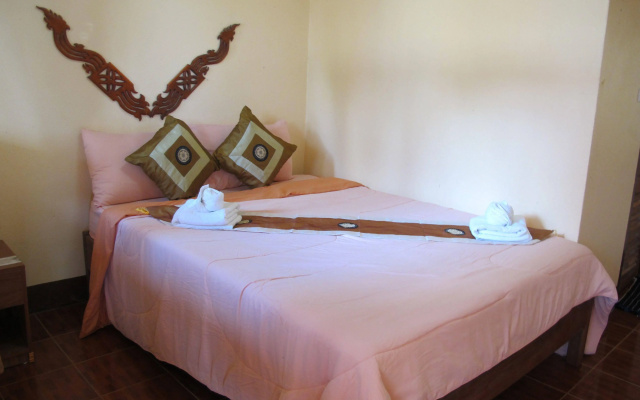 Siam Riverside Guest House
