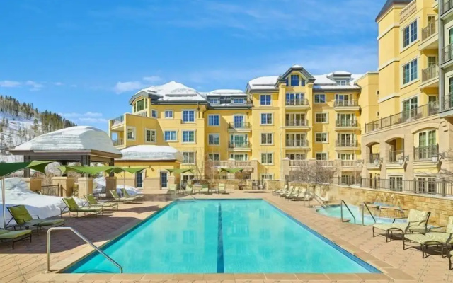 Platinum Vail Ritz-carlton 3 Bedroom Mountain Residence Just One Block From the Eagle Bahn Gondola