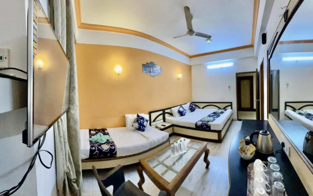 Hotel Indore Palace
