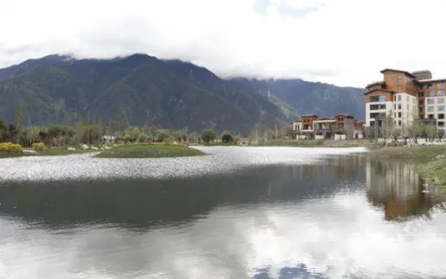 Grand House Tingyue Linzhi