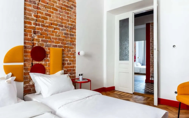 SquadGoals House - Fragola Apartments