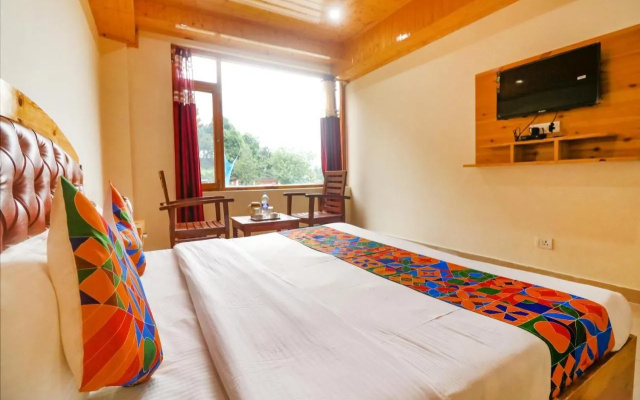 FabHotel Castle Rock Vashisht