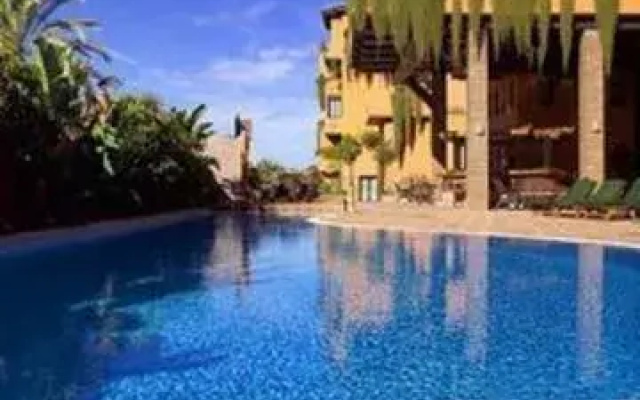 Grand Paraiso Beach