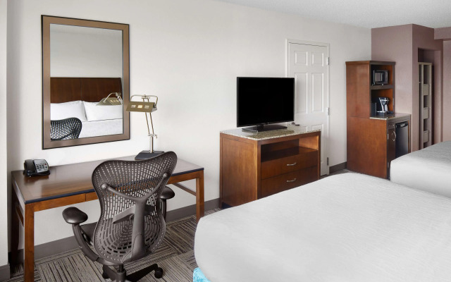 Hilton Garden Inn Denver South Park Meadows Area