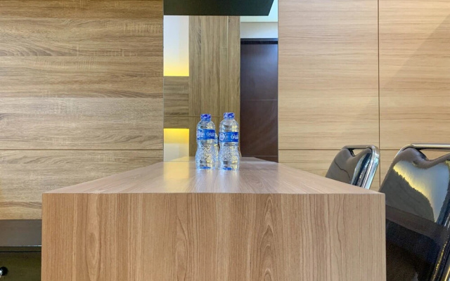 Nice And Strategic 1Br At Sky Terrace Apartment