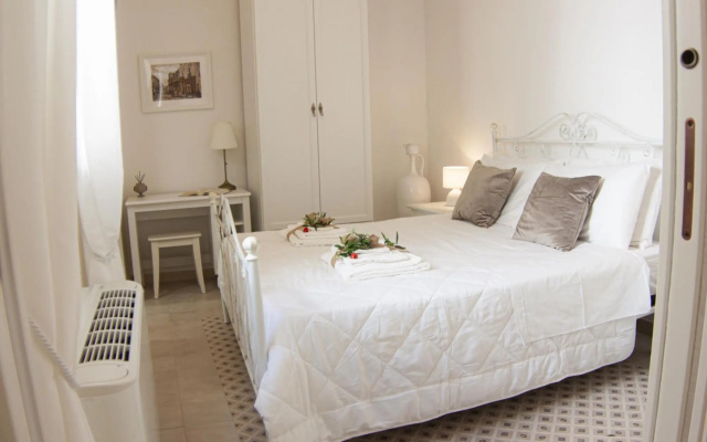 Ladorea Suite