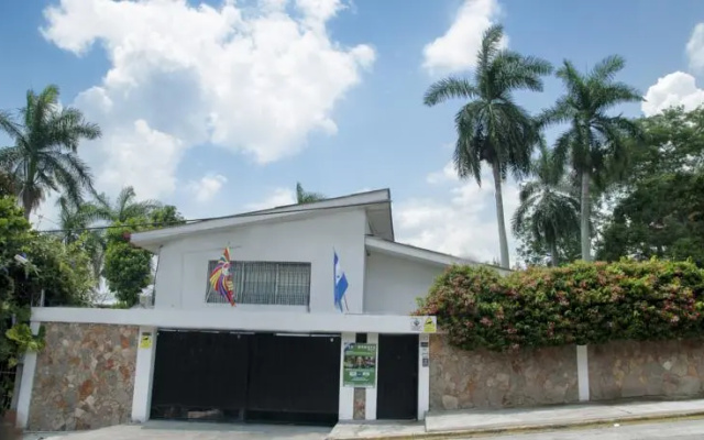 La Hamaca Hostel