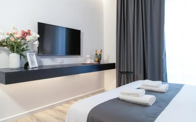 Sicily 4 Suite