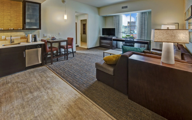 Residence Inn by Marriott Kansas City Downtown/ Convention