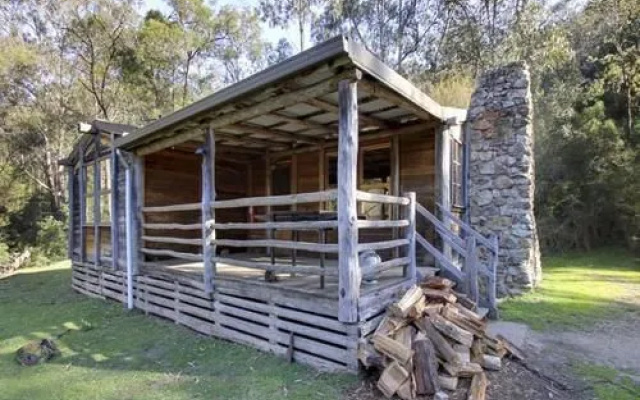 Wombat Valley Wild Country Cabins