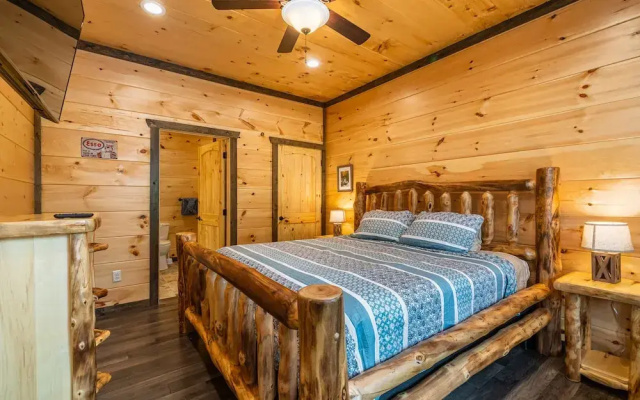 Serene Mountain Retreat 3BR Haven in Gatlinburg